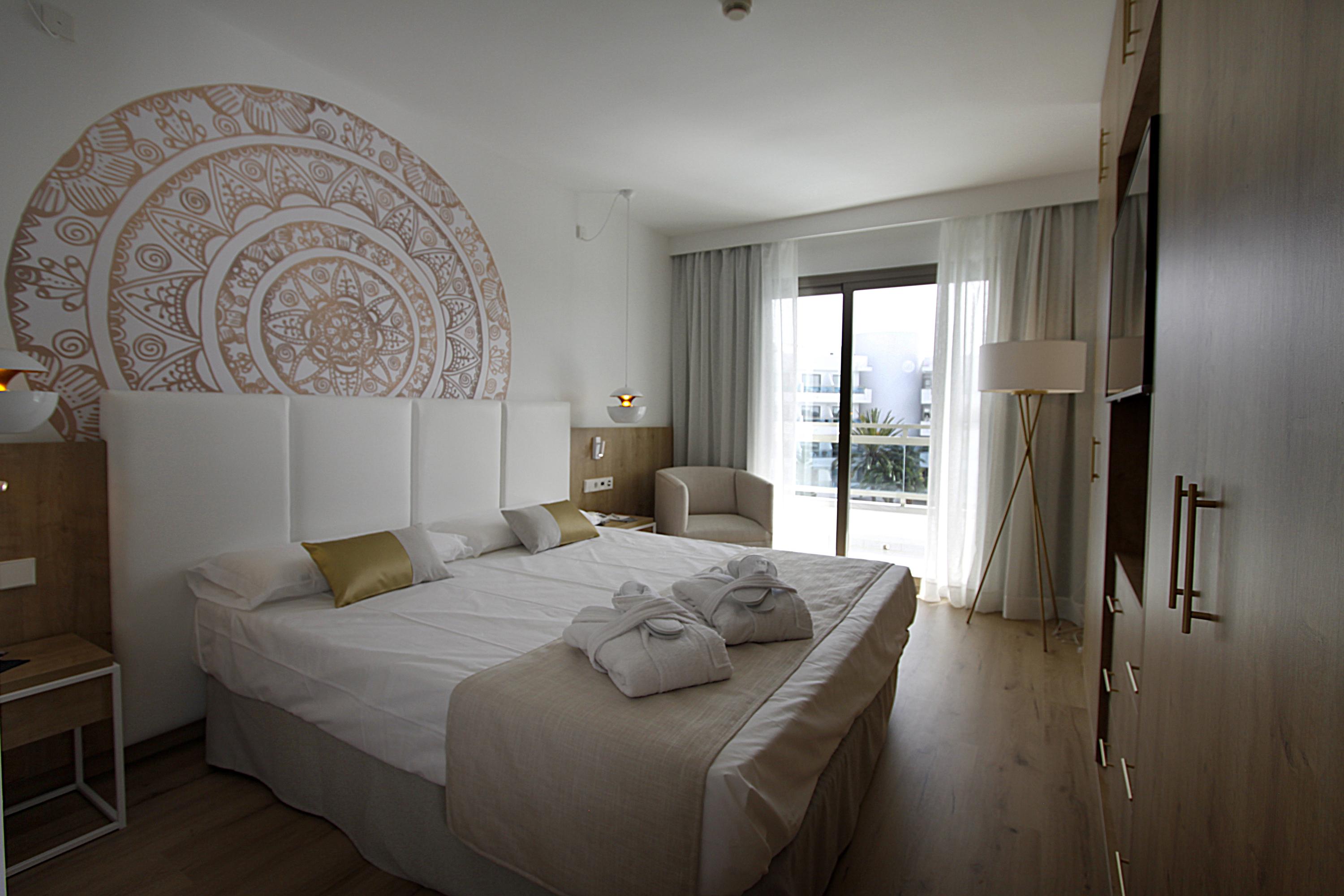Bg Rei Del Mediterrani (Adults Only) Плая де Муро Екстериор снимка